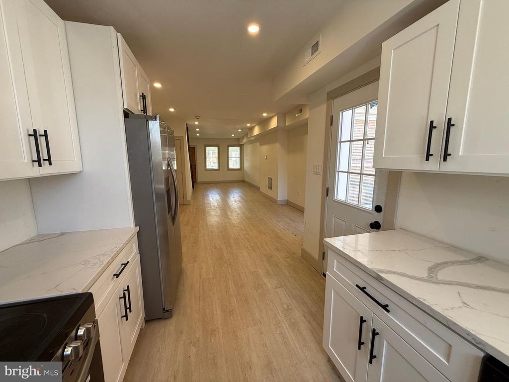 3905 CRANSTON AVE, Baltimore, MD 21229