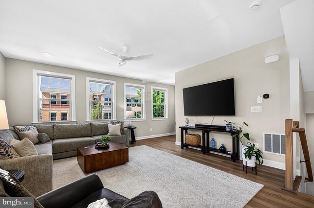 3761 MAYORS WAY, Fairfax, VA 22030