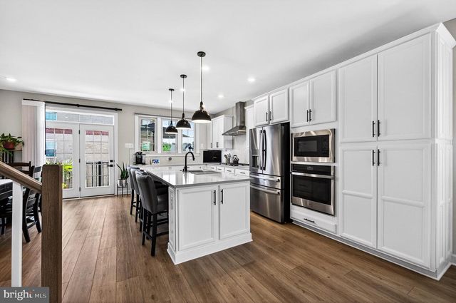 3761 MAYORS WAY, Fairfax, VA 22030