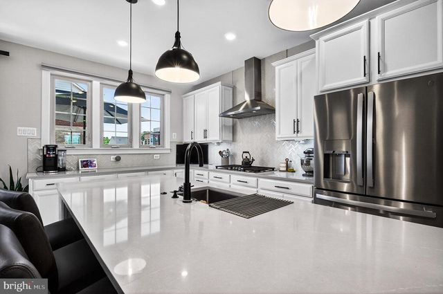 3761 MAYORS WAY, Fairfax, VA 22030