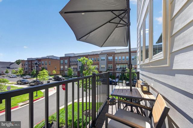 3761 MAYORS WAY, Fairfax, VA 22030
