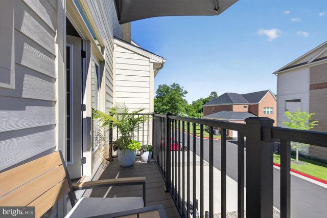 3761 MAYORS WAY, Fairfax, VA 22030