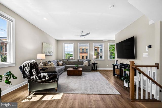 3761 MAYORS WAY, Fairfax, VA 22030