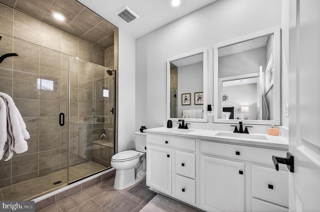3761 MAYORS WAY, Fairfax, VA 22030