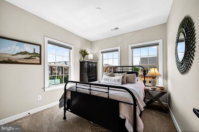 3761 MAYORS WAY, Fairfax, VA 22030
