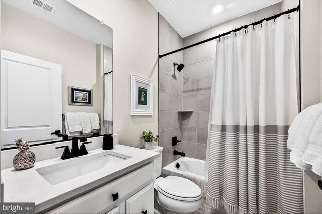3761 MAYORS WAY, Fairfax, VA 22030