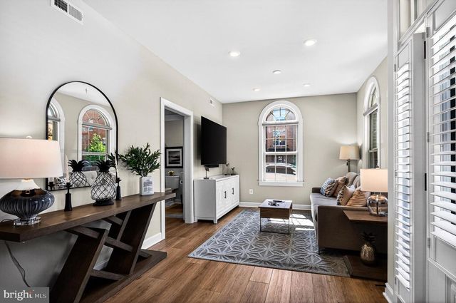 3761 MAYORS WAY, Fairfax, VA 22030