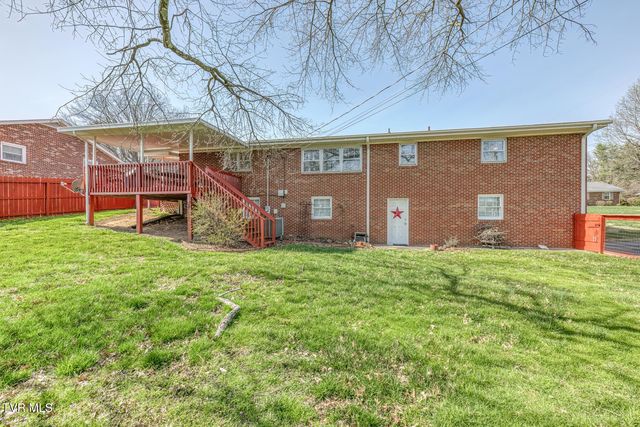 609 Hollyhill Road, Johnson City, TN 37604