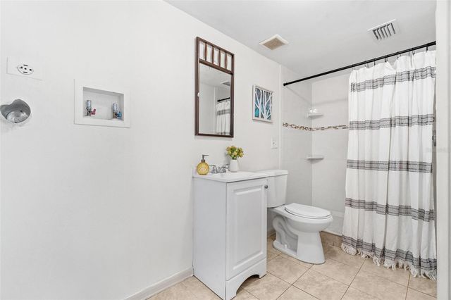 629 53RD AVENUE S, St Petersburg, FL 33705