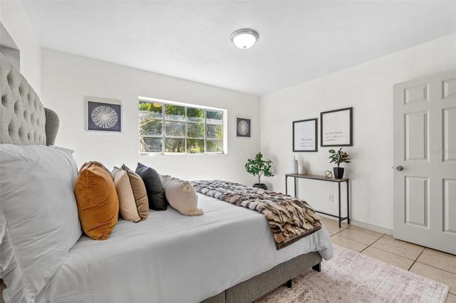 629 53RD AVENUE S, St Petersburg, FL 33705