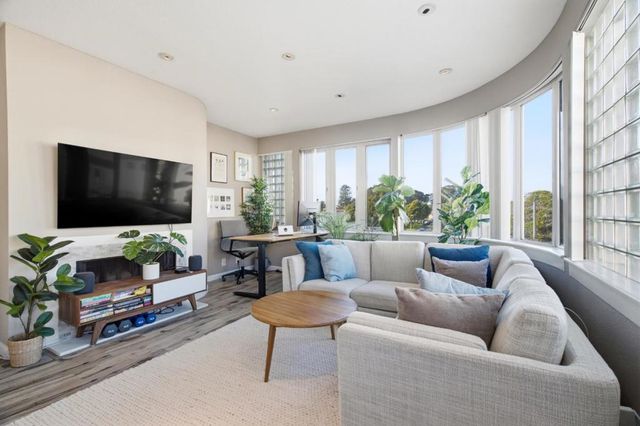 1111 Bay Street 307, San Francisco, CA 94123