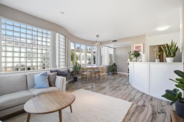 1111 Bay Street 307, San Francisco, CA 94123