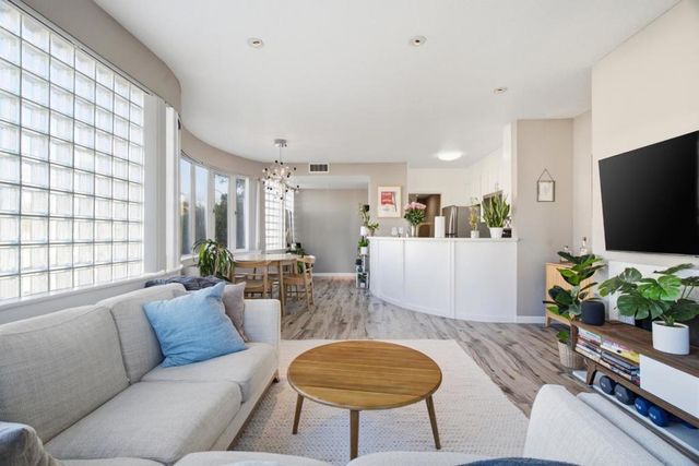 1111 Bay Street 307, San Francisco, CA 94123