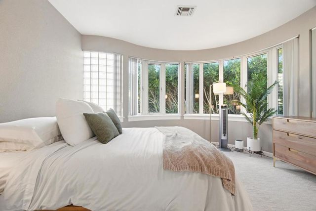 1111 Bay Street 307, San Francisco, CA 94123