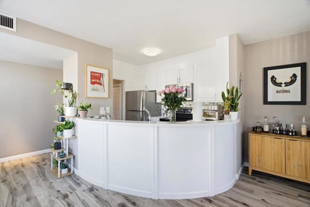 1111 Bay Street 307, San Francisco, CA 94123