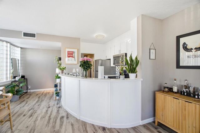 1111 Bay Street 307, San Francisco, CA 94123