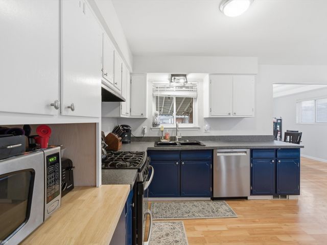 14106 Arden Avenue, Warren, MI 48088