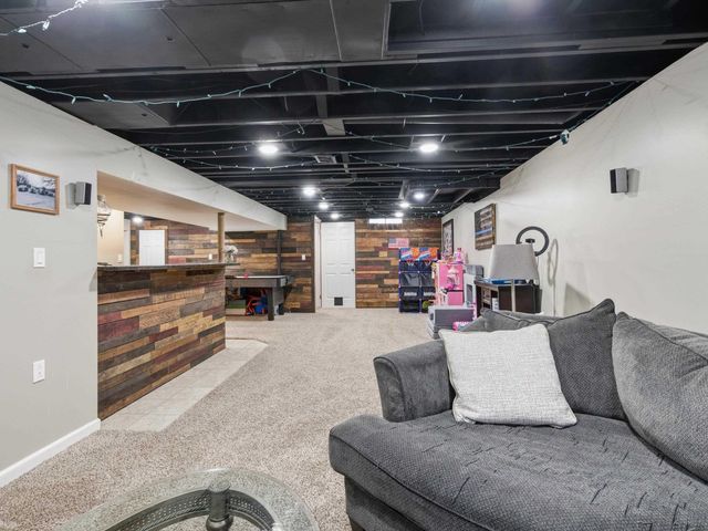 14106 Arden Avenue, Warren, MI 48088