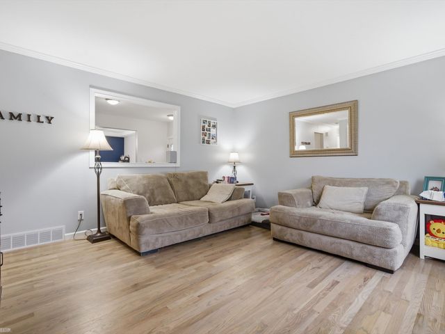 14106 Arden Avenue, Warren, MI 48088