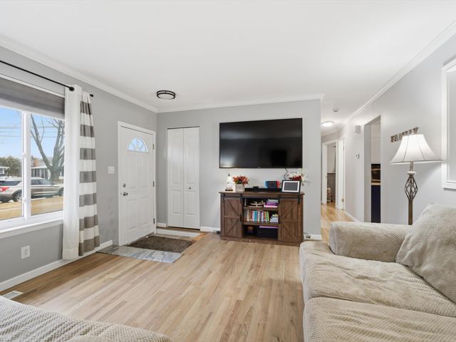 14106 Arden Avenue, Warren, MI 48088