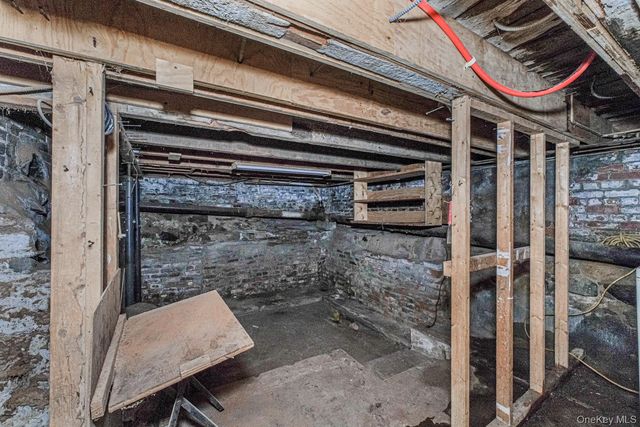 102 wright Street, Staten Island, NY 10304