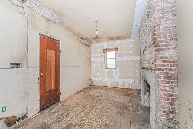 102 wright Street, Staten Island, NY 10304