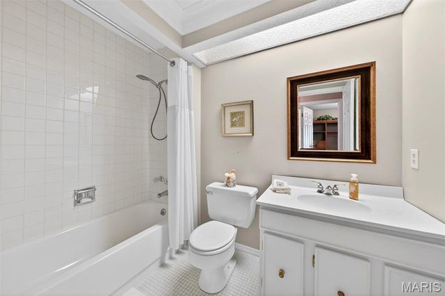 12741 Parkway Estates Drive, St Louis, MO 63146
