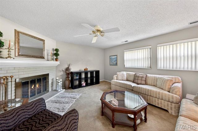 12741 Parkway Estates Drive, St Louis, MO 63146