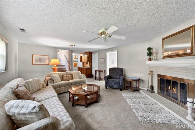 12741 Parkway Estates Drive, St Louis, MO 63146