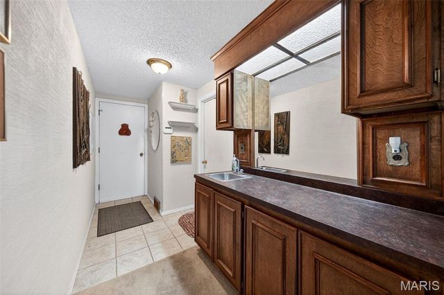 12741 Parkway Estates Drive, St Louis, MO 63146