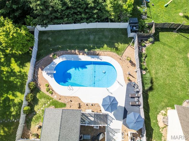12741 Parkway Estates Drive, St Louis, MO 63146