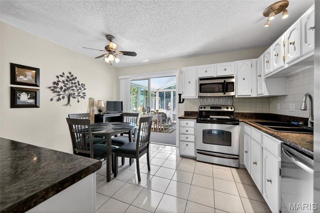 12741 Parkway Estates Drive, St Louis, MO 63146