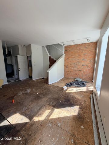 13 Lexington Avenue, Albany, NY 12206