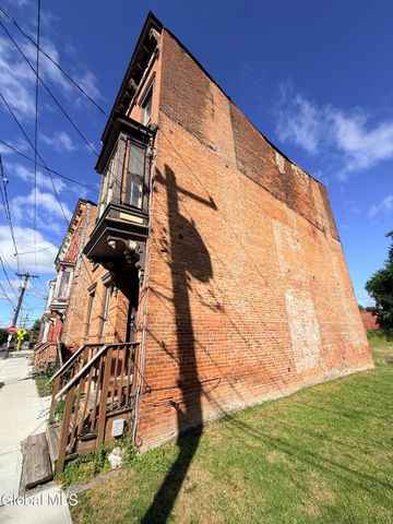 13 Lexington Avenue, Albany, NY 12206