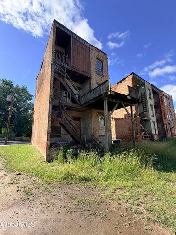 13 Lexington Avenue, Albany, NY 12206
