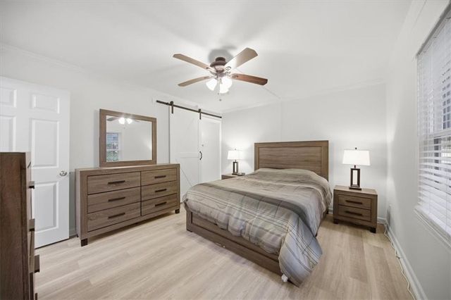 32 Arpege Way NW 32, Atlanta, GA 30327