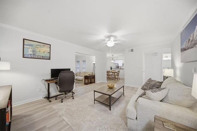 32 Arpege Way NW 32, Atlanta, GA 30327