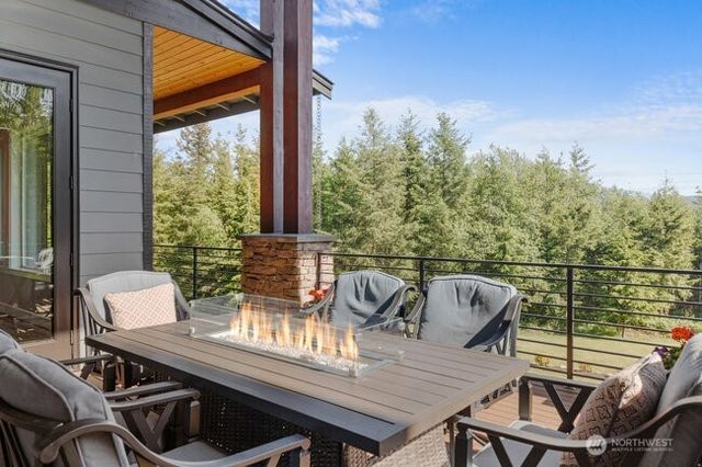 29208 327th Way SE, Ravensdale, WA 98051