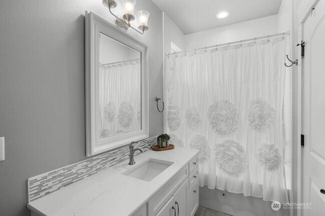 29208 327th Way SE, Ravensdale, WA 98051