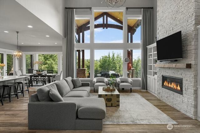 29208 327th Way SE, Ravensdale, WA 98051