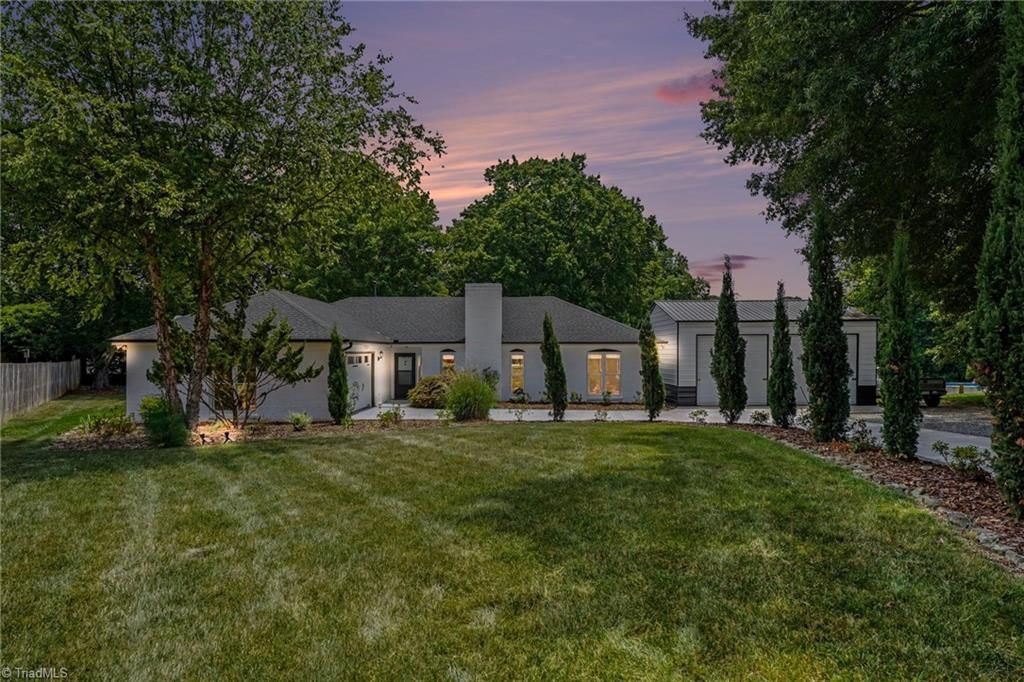 916 Spring Hill Court, Kernersville, NC 27284