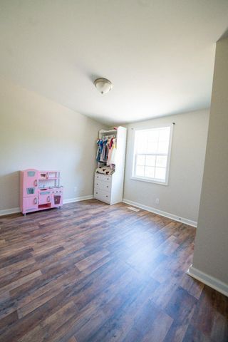 5878 N SEMINOLE TRL, Brightwood, VA 22715