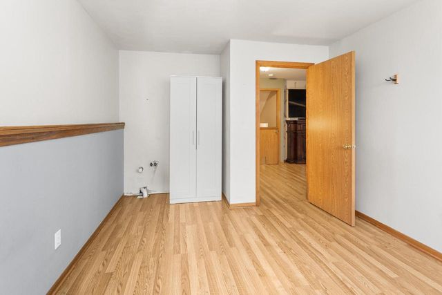 N28W22352 Foxwood LANE, Waukesha, WI 53186