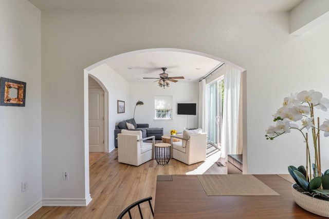 8101 Breeze WAY, Jonestown, TX 78645