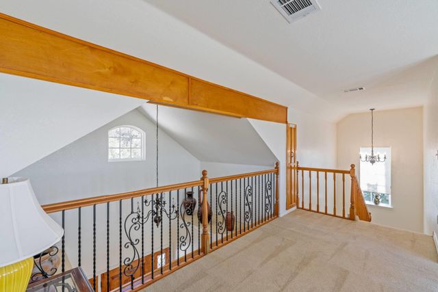 8101 Breeze WAY, Jonestown, TX 78645