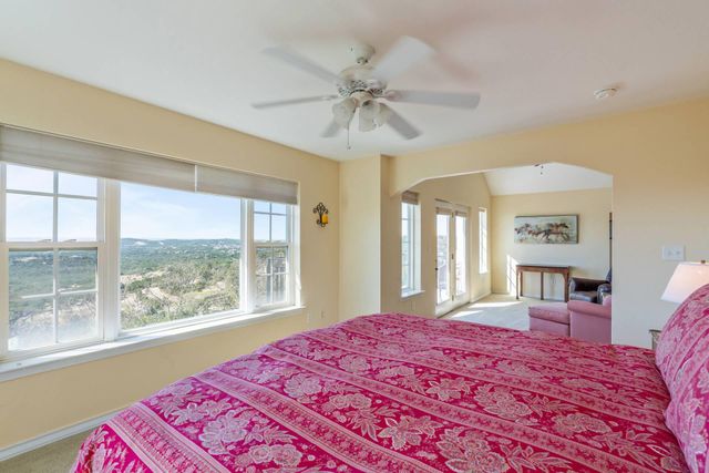 8101 Breeze WAY, Jonestown, TX 78645