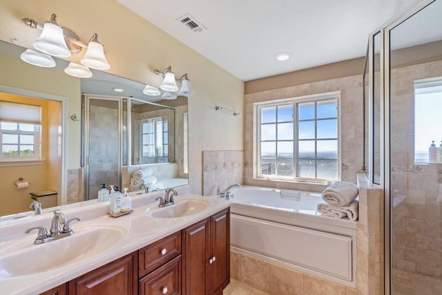 8101 Breeze WAY, Jonestown, TX 78645