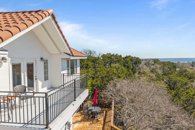 8101 Breeze WAY, Jonestown, TX 78645