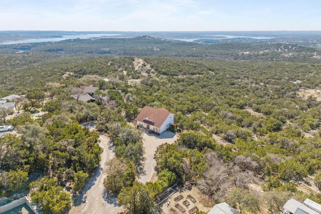 8101 Breeze WAY, Jonestown, TX 78645
