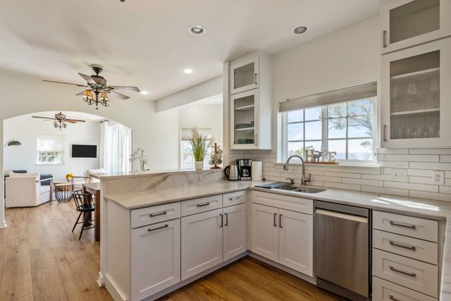 8101 Breeze WAY, Jonestown, TX 78645